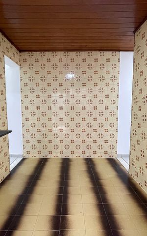 Casa à venda com 151m², 3 quartos e 2 vagas Casa à venda com 151m², 3 quartos e 2 vagasCozinha