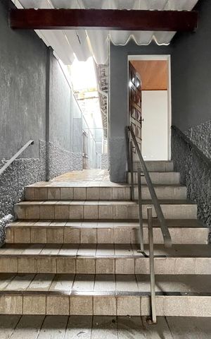 Casa à venda com 151m², 3 quartos e 2 vagas Casa à venda com 151m², 3 quartos e 2 vagasEntrada