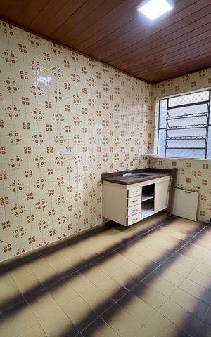 Casa à venda com 151m², 3 quartos e 2 vagas Casa à venda com 151m², 3 quartos e 2 vagasCozinha