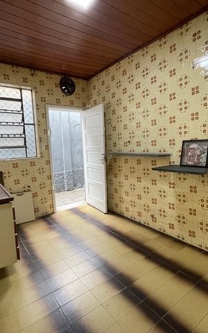 Casa à venda com 151m², 3 quartos e 2 vagas Casa à venda com 151m², 3 quartos e 2 vagasCozinha