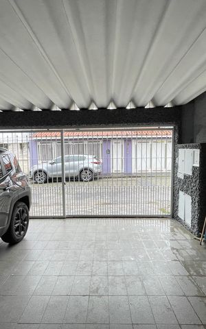 Casa à venda com 151m², 3 quartos e 2 vagas Casa à venda com 151m², 3 quartos e 2 vagasGaragem