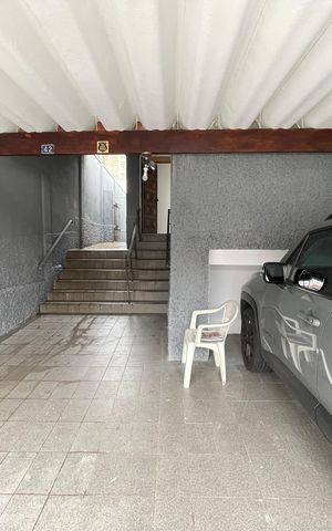 Casa à venda com 151m², 3 quartos e 2 vagas Casa à venda com 151m², 3 quartos e 2 vagasGaragem