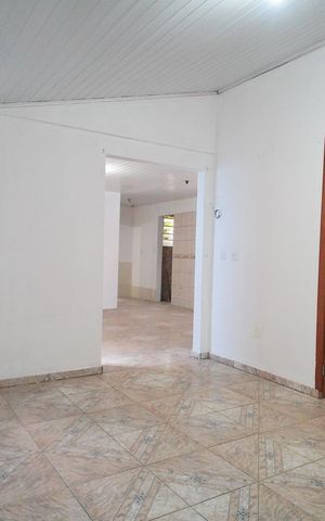 Casa à venda com 86m², 2 quartos e 1 vagaSala