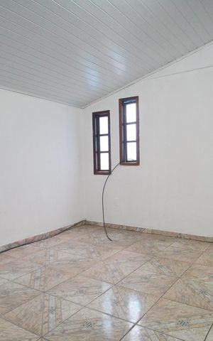 Casa à venda com 86m², 2 quartos e 1 vagaSala