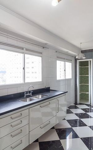 Apartamento à venda com 172m², 3 quartos e 3 vagas