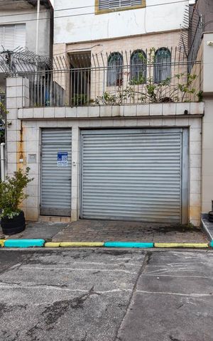 Casa à venda com 188m², 3 quartos e 1 vagaFachada