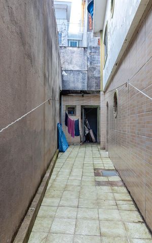 Casa à venda com 188m², 3 quartos e 1 vagaCorredor Lateral