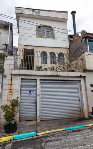 Casa à venda com 188m², 3 quartos e 1 vagaFachada