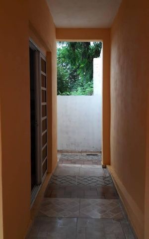 Casa à venda com 240m², 7 quartos e 3 vagas Casa à venda com 240m², 7 quartos e 3 vagasÁrea externa