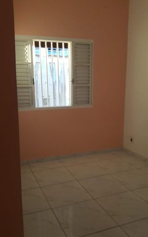 Casa à venda com 240m², 7 quartos e 3 vagas Casa à venda com 240m², 7 quartos e 3 vagasQuarto