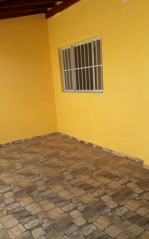 Casa à venda com 240m², 7 quartos e 3 vagas Casa à venda com 240m², 7 quartos e 3 vagasÁrea externa