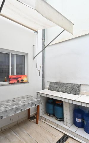 Casa de condomínio à venda com 127m², 3 quartos e 2 vagas Casa de condomínio à venda com 127m², 3 quartos e 2 vagasLavanderia