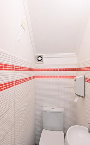Casa de condomínio à venda com 127m², 3 quartos e 2 vagas Casa de condomínio à venda com 127m², 3 quartos e 2 vagasLavabo