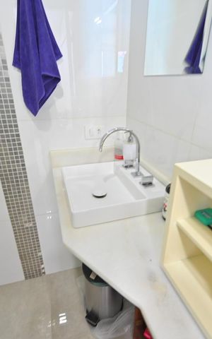 Casa de condomínio à venda com 127m², 3 quartos e 2 vagas Casa de condomínio à venda com 127m², 3 quartos e 2 vagasBanheiro da Suíte