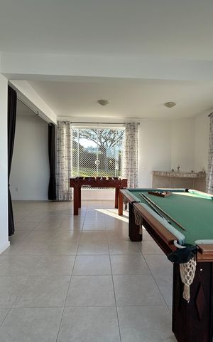 Casa para alugar com 292m², 4 quartos e 4 vagas Casa para alugar com 292m², 4 quartos e 4 vagasSala 2