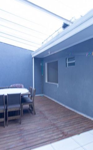 Casa à venda com 148m², 4 quartos e 2 vagas Casa à venda com 148m², 4 quartos e 2 vagasVaranda gourmet