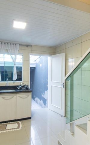 Casa à venda com 148m², 4 quartos e 2 vagas Casa à venda com 148m², 4 quartos e 2 vagasCozinha