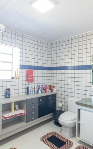 Casa à venda com 148m², 4 quartos e 2 vagas Casa à venda com 148m², 4 quartos e 2 vagasBanheiro Social