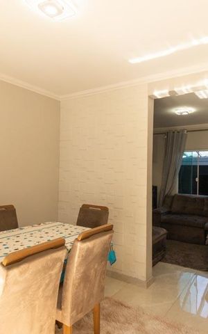 Casa à venda com 148m², 4 quartos e 2 vagas Casa à venda com 148m², 4 quartos e 2 vagasSala de Jantar