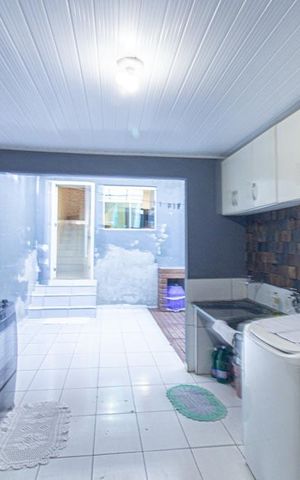 Casa à venda com 148m², 4 quartos e 2 vagas Casa à venda com 148m², 4 quartos e 2 vagasÁrea de Serviço