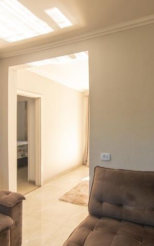 Casa à venda com 148m², 4 quartos e 2 vagas Casa à venda com 148m², 4 quartos e 2 vagasSala