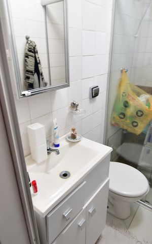 Apartamento à venda com 80m², 2 quartos e 1 vagaBanheiro de serviço