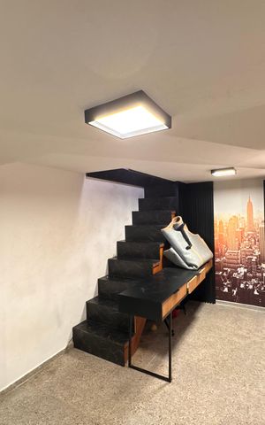 Casa de condomínio à venda com 431m², 4 quartos e 1 vaga Casa de condomínio à venda com 431m², 4 quartos e 1 vagaCloset da Suíte 1