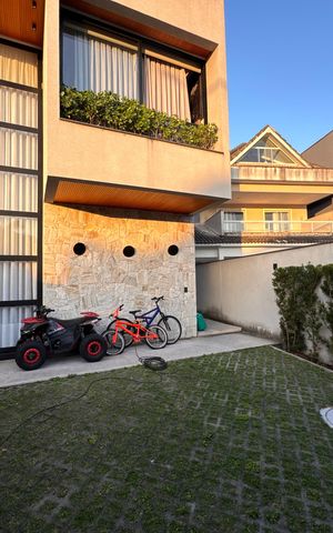 Casa de condomínio à venda com 431m², 4 quartos e 1 vaga Casa de condomínio à venda com 431m², 4 quartos e 1 vagaÁrea externa