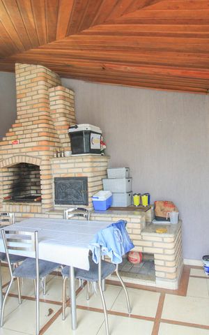 Casa à venda com 358m², 4 quartos e 4 vagas