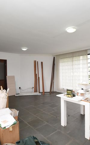 Casa para alugar com 460m², 4 quartos e 5 vagasSala