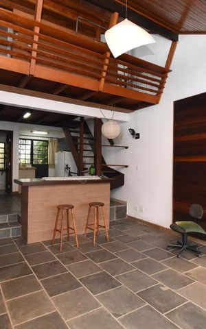 Casa para alugar com 460m², 4 quartos e 5 vagasFlat