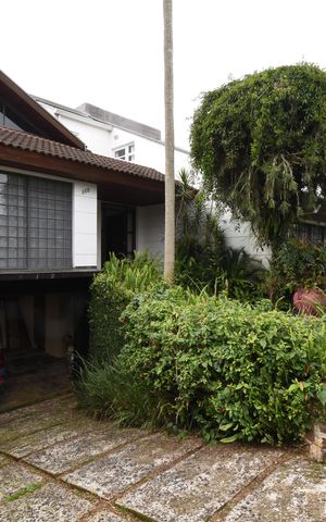 Casa para alugar com 460m², 4 quartos e 5 vagasÁrea externa