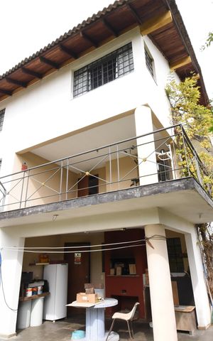 Casa para alugar com 460m², 4 quartos e 5 vagasÁrea externa