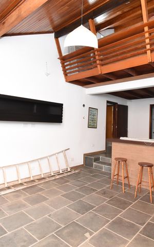 Casa para alugar com 460m², 4 quartos e 5 vagasFlat