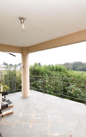 Casa para alugar com 460m², 4 quartos e 5 vagasSacada da Sala