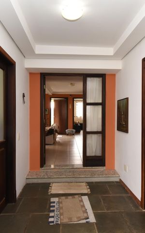 Casa para alugar com 460m², 4 quartos e 5 vagasHall de entrada