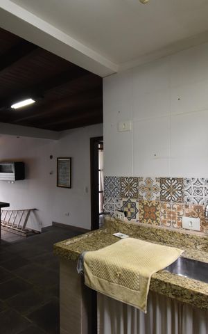 Casa para alugar com 460m², 4 quartos e 5 vagasFlat