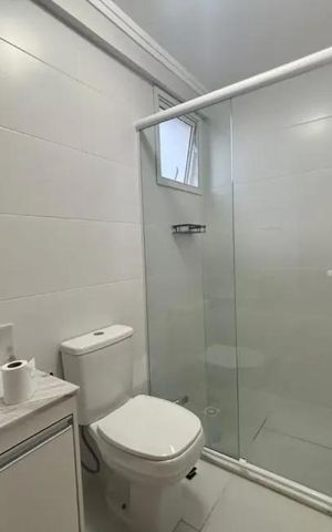Apartamento para alugar com 70m², 2 quartos e 1 vaga Apartamento para alugar com 70m², 2 quartos e 1 vagaBanheiro da Suíte