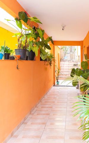 Casa à venda com 150m², 5 quartos e 2 vagasCASA 1 - Entrada