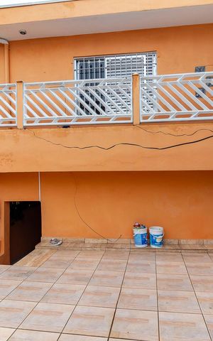Casa à venda com 150m², 5 quartos e 2 vagasCASA 1 - Varanda da Sala