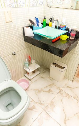 Casa à venda com 150m², 5 quartos e 2 vagasCASA 1 - Banheiro 1