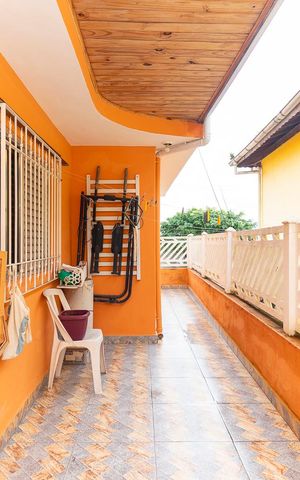 Casa à venda com 150m², 5 quartos e 2 vagasCASA 1 - Área de Serviço