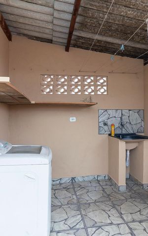 Casa à venda com 150m², 5 quartos e 2 vagasCASA 2 - Área de Serviço