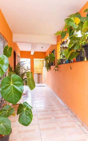 Casa à venda com 150m², 5 quartos e 2 vagasCASA 1 - Entrada