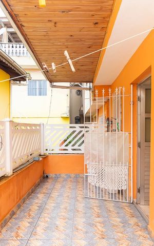 Casa à venda com 150m², 5 quartos e 2 vagasCASA 1 - Área de Serviço