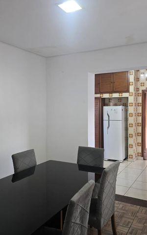 Casa para alugar com 200m², 3 quartos e 2 vagas Casa para alugar com 200m², 3 quartos e 2 vagasSala de Jantar