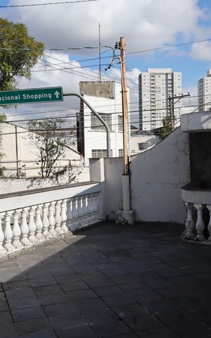 Casa para alugar com 200m², 3 quartos e 2 vagasVaranda da Frente 