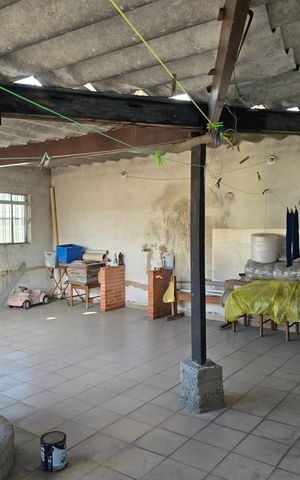Casa para alugar com 200m², 3 quartos e 2 vagas Casa para alugar com 200m², 3 quartos e 2 vagasVaranda Fundos