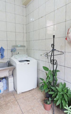 Casa à venda com 261m², 3 quartos e 2 vagasÁrea de Serviço