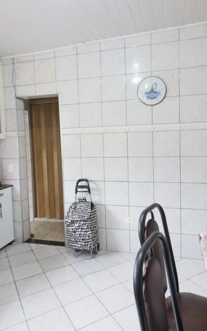 Casa à venda com 261m², 3 quartos e 2 vagasCozinha